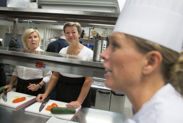 Nyanlända kvinnor är få i snabbspåren