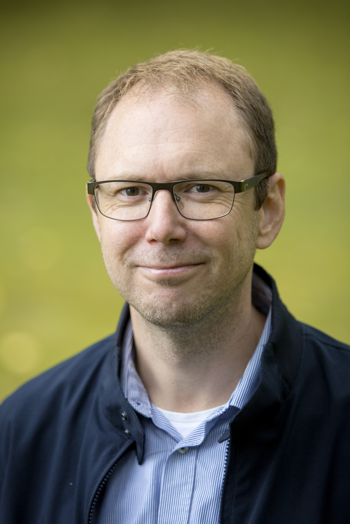 ”Det är bättre med lite för höga löneökningar det närmaste året”