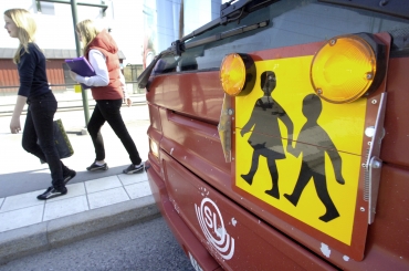 Tuffa killar berövade plats längst bak i bussen