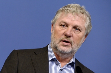 IT-ministern saknar tillräckliga befogenheter