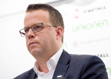 Arbetsfri uppsägningstid ifrågasätts av Almega