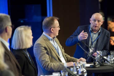 Så ”anonym” är du på riksdagspartiernas sajter