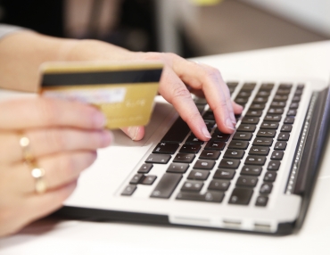 Hot om enorma böter en blåslampa för fack och företag