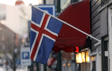 Parterna skeptiska till Islands nya lönelag