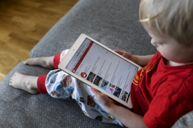 En Jobbig Värld lanserar faktagranskning