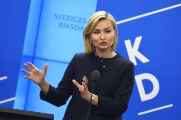 Dubbel lön välkomnas av läkarfacket