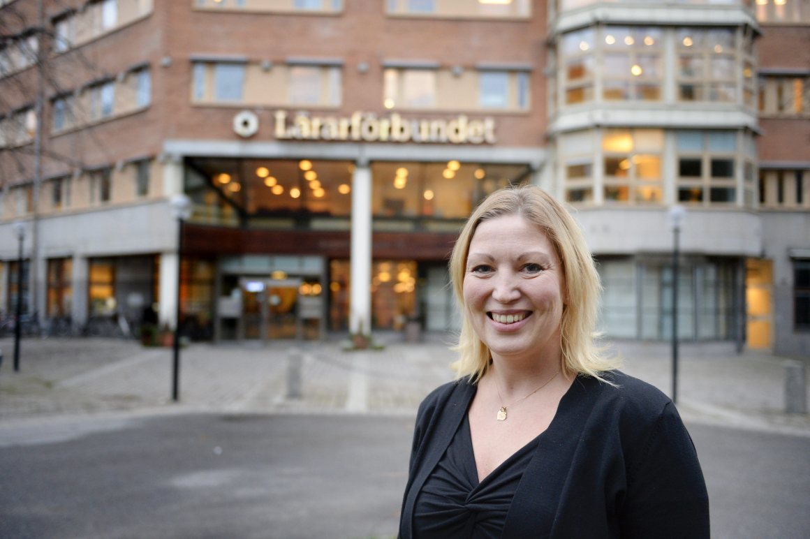 ”Tidningarna kan fortfarande granska oss”