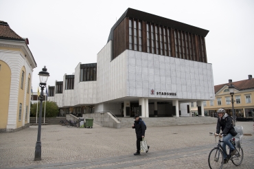 Två bilder som förklarar varför kommunerna är chanslösa mot segregationen