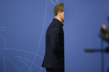 Övergångsregering bildar nytt parti