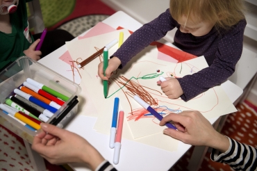 Forskare: Karensdag i vab skulle motverka jämställdhet