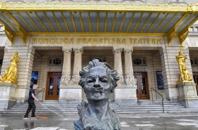 Dramaten avbryter uppfödning av manliga genier