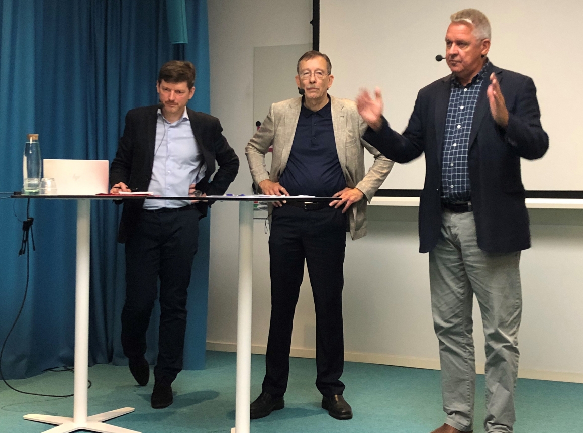 Calmfors: Rimligt att facken tar visst ansvar för a-kassan