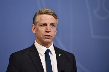 Finansutskottet: Regeringen måste säkra tjänstepensionerna
