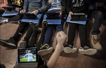 Nu vill politikerna köpa AI till skolan, trots att den är meningslös