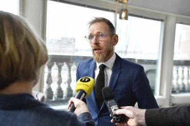 ”Fel att företag ska behöva säga upp visstidsanställda för att få korttidsstöd”