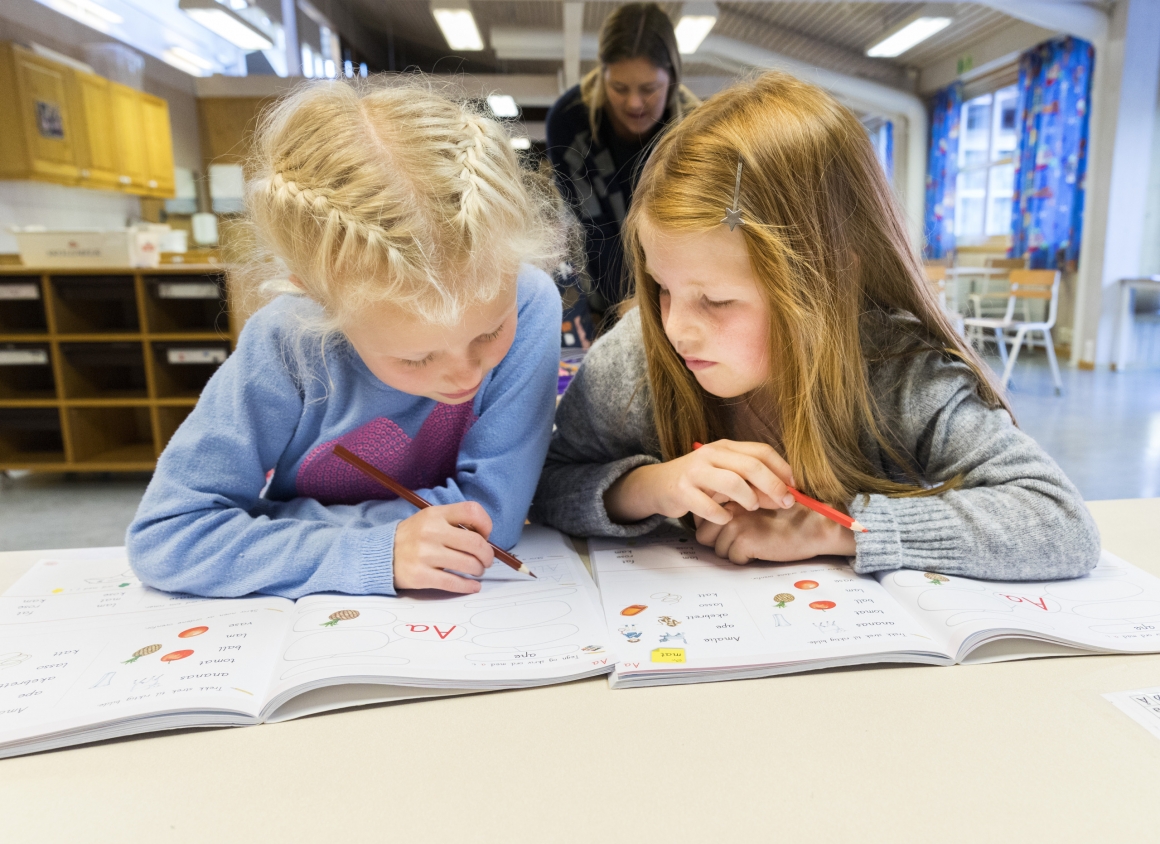 Lärare rasar mot FHM:s nya covid-19-rapport