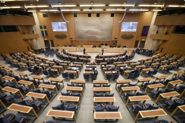 Myndigheterna tappar i förtroende hos högerväljare