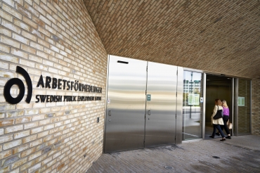 LO: Tjänar inget syfte att kommunerna tar över från AF