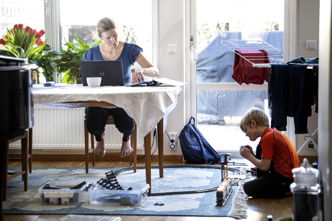 Kvinnor gillar hemmajobbandet mer än män