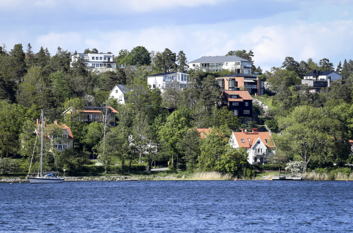 Tala för de fattiga, och ge till de rika