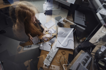 Var fjärde kvinnas liv begränsas av besvär från jobbet