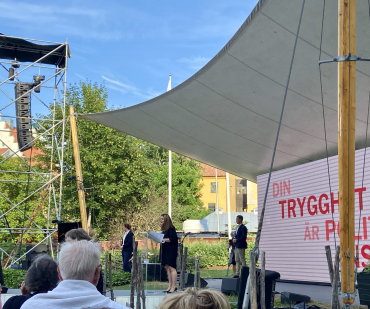 Nooshi Dadgostar (V): ”Vi måste återupprätta den svenska arbetslinjen”