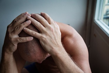 Stress på jobbet ökar risken för självmord