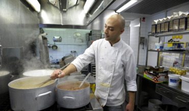 Nya yrkesutbildningsplatser ska möta arbetslöshet