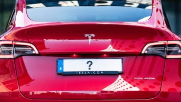 Därför stöttar facken Postnord  – ”Tesla kommer in och skapar kaos”