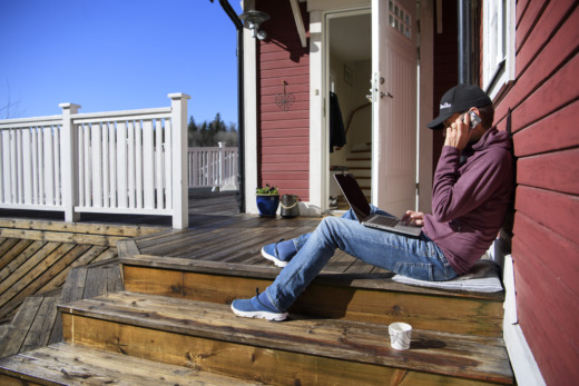 Obligatorisk närvaro får kontorsfolk att bryta regler