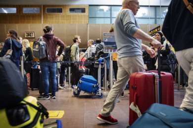 Kvinna fick inte jobba i slöja – ersätts för diskriminering