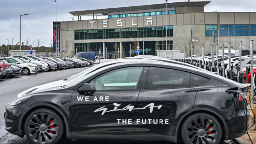 Tesla polisanmäler fackmedlem för illegal inspelning