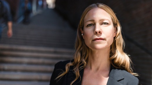 Advokat: Lagstiftning saknas för att ta hem tonårsutvisade och spårbytare