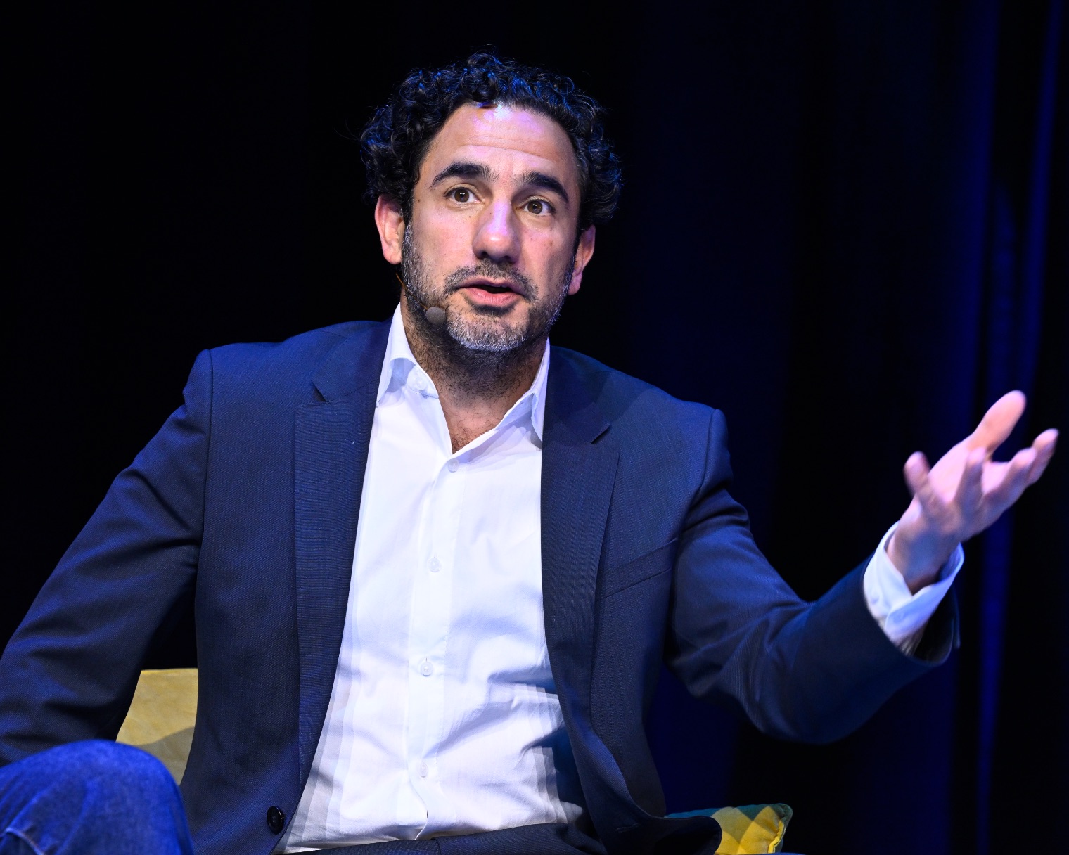 Shekarabi (S) om äldre arbetslösa: ”Livsfarlig cocktail”