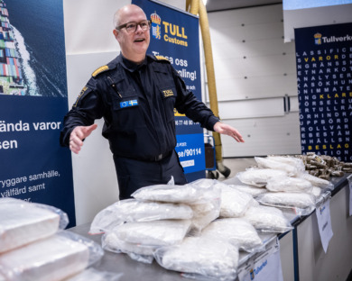 Raderade hemlig knarkvideo – avskedades från tullen