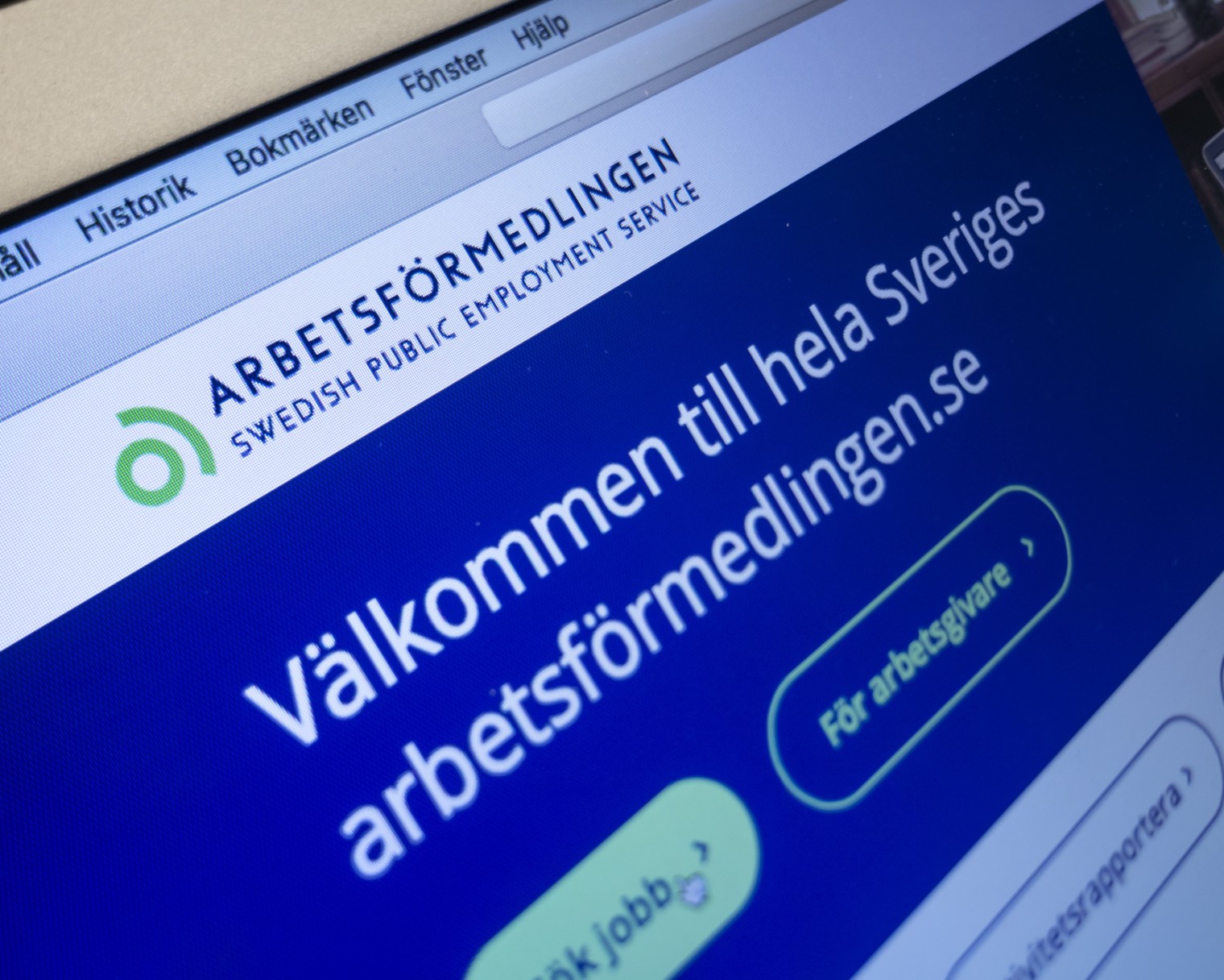 Arbetsförmedlare som sysslat med ”sexuella inviter” får sparken